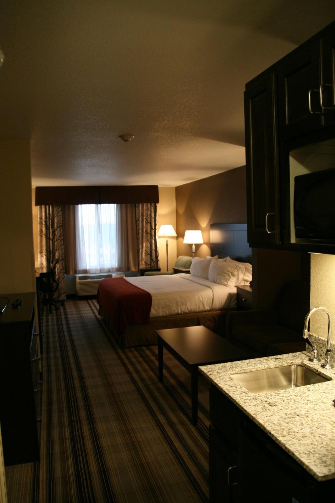 Holiday Inn Express & Suites Nevada By Ihg Exterior foto